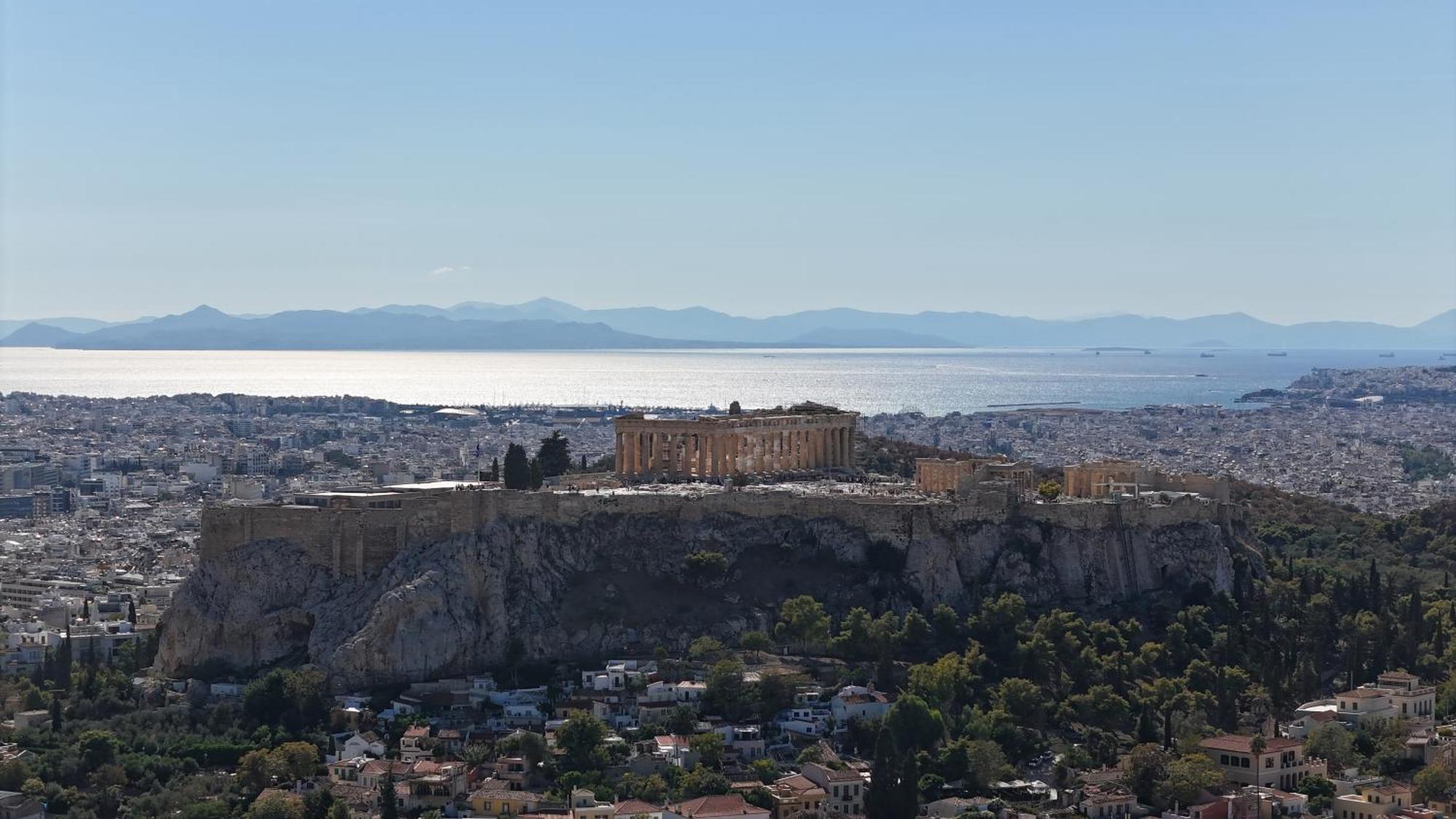 Parthenon And Syntagma Square View Apartment Athen Eksteriør bilde