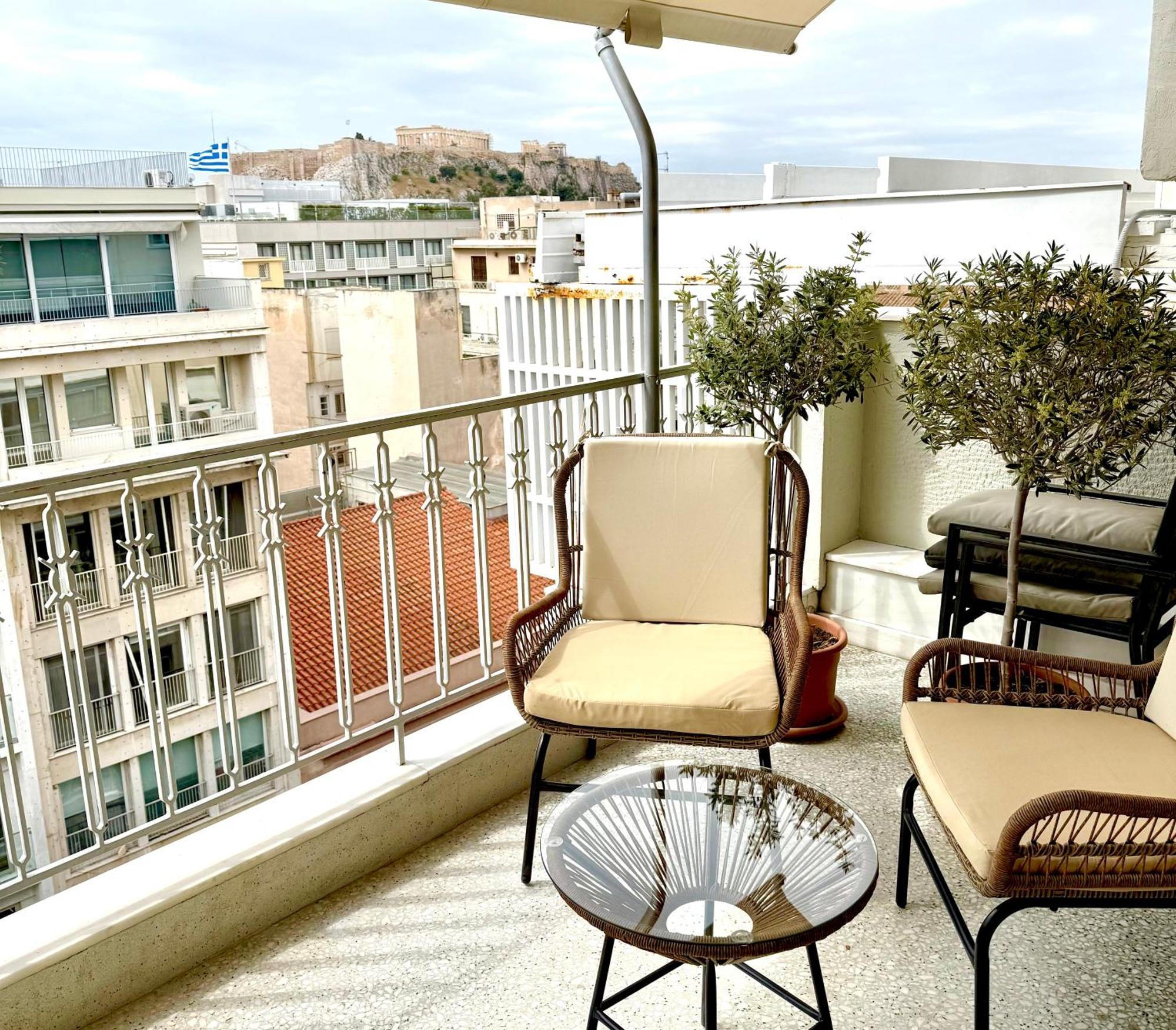 Parthenon And Syntagma Square View Apartment Athen Eksteriør bilde