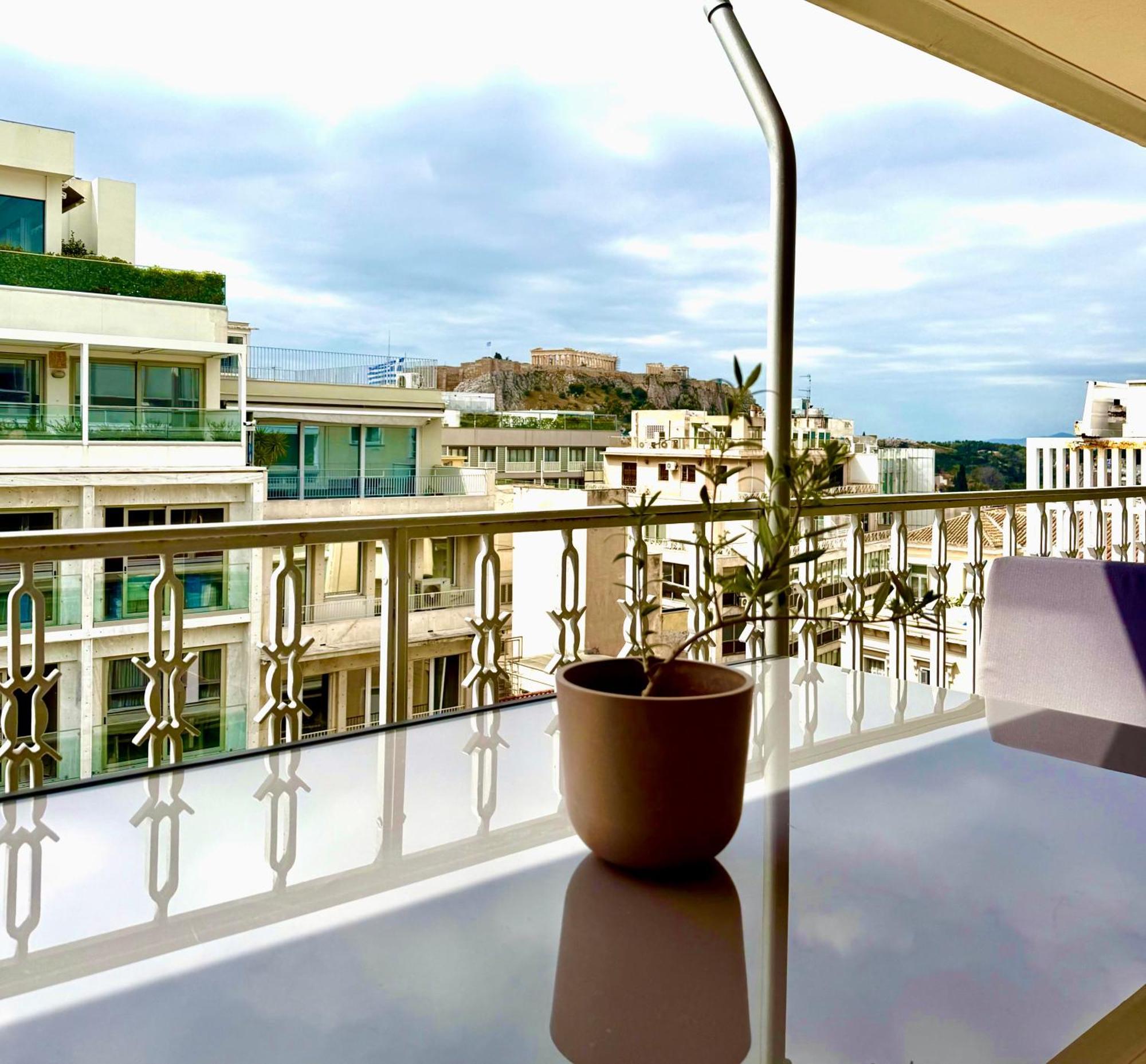 Parthenon And Syntagma Square View Apartment Athen Eksteriør bilde